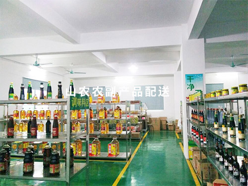 公司调味料仓库